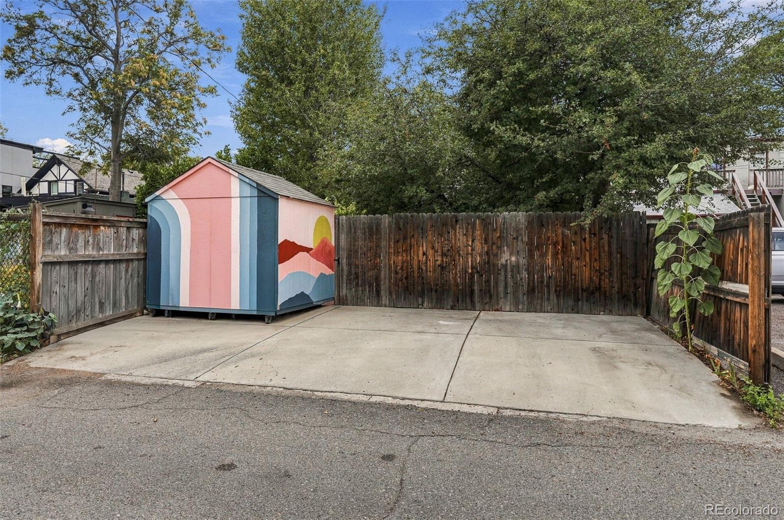 MLS Image #32 for 1846  race street,denver, Colorado