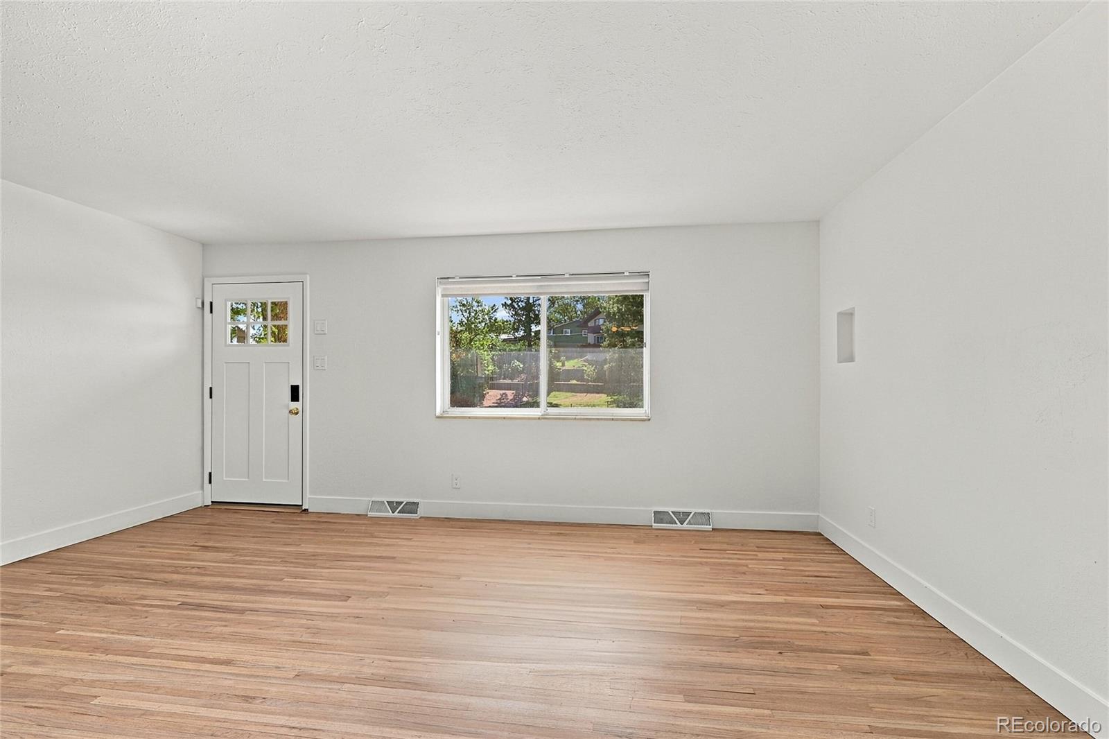 MLS Image #7 for 11213 w briarwood drive,lakewood, Colorado