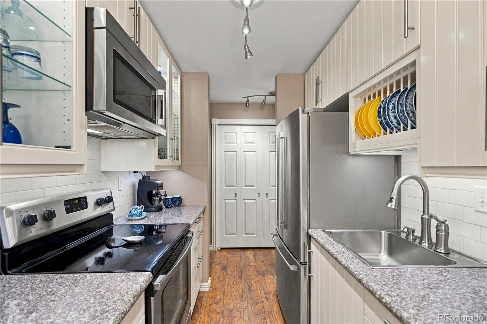 MLS Image #15 for 309 e highline circle,centennial, Colorado
