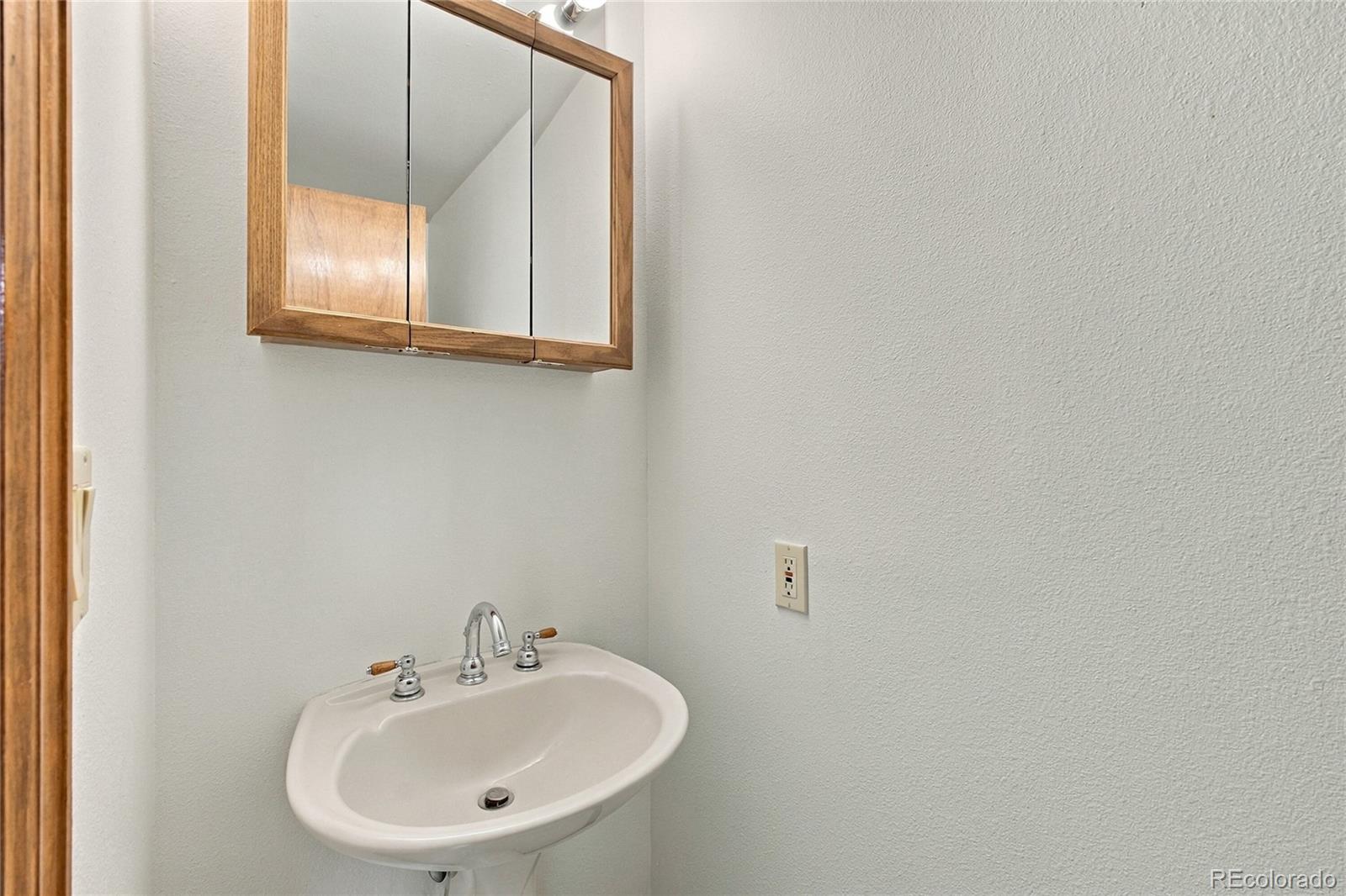 MLS Image #22 for 5514 s zang street,littleton, Colorado