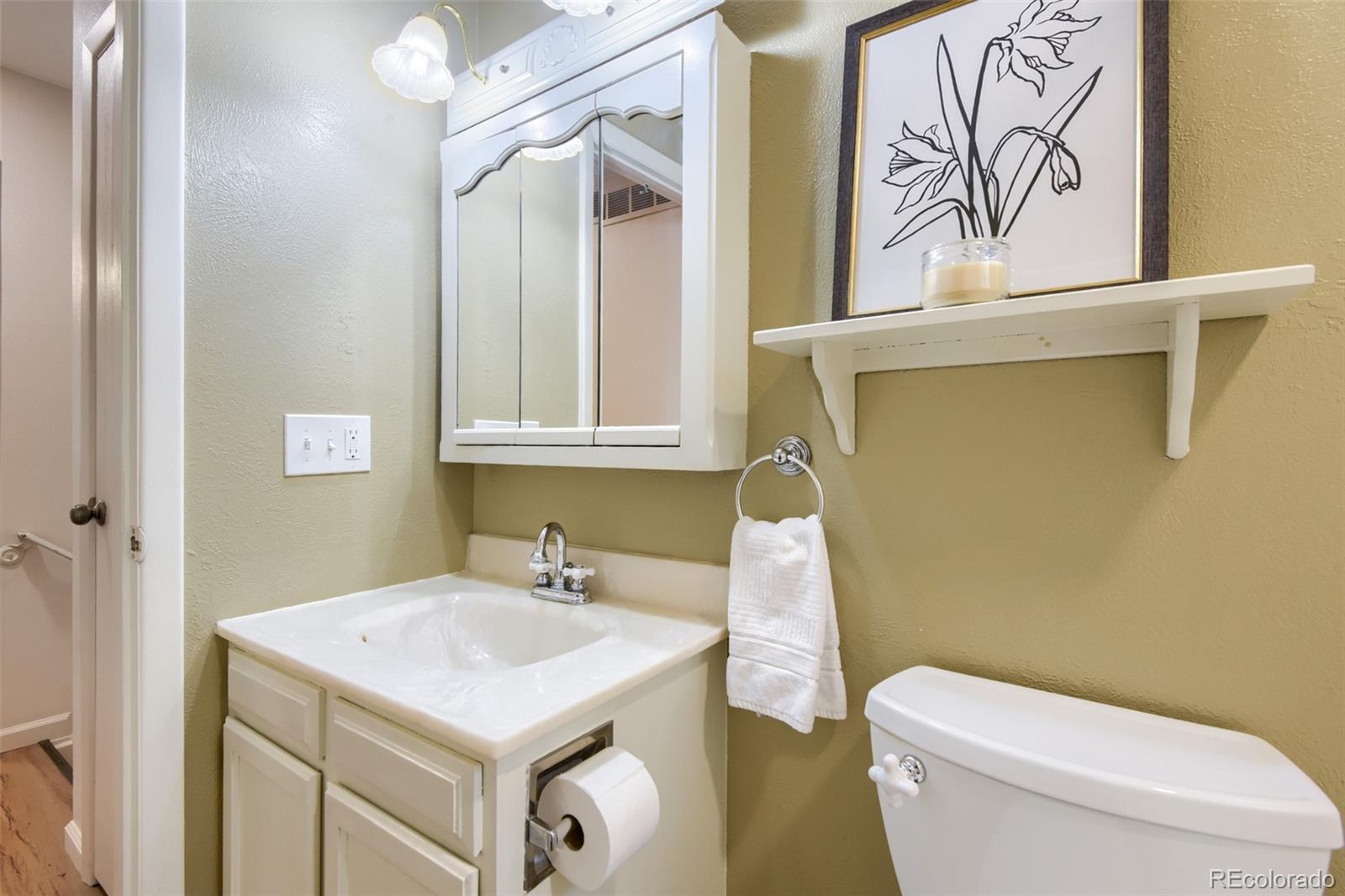MLS Image #13 for 4851 s quintero circle,aurora, Colorado