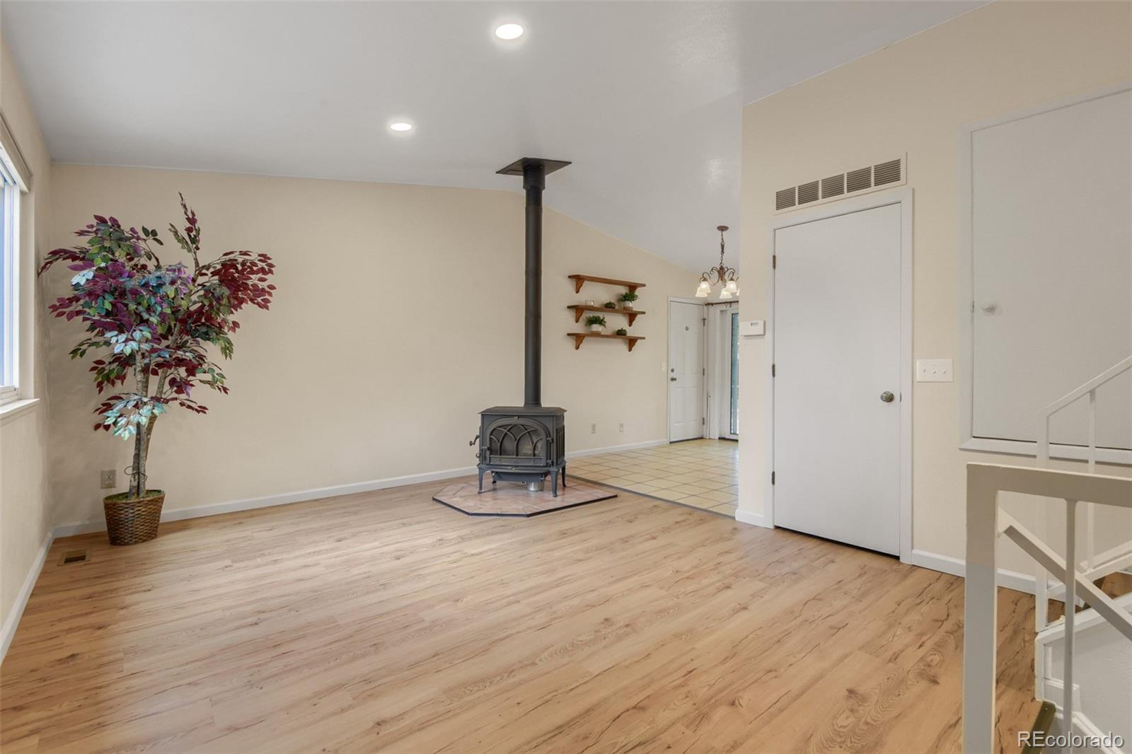 MLS Image #2 for 4851 s quintero circle,aurora, Colorado