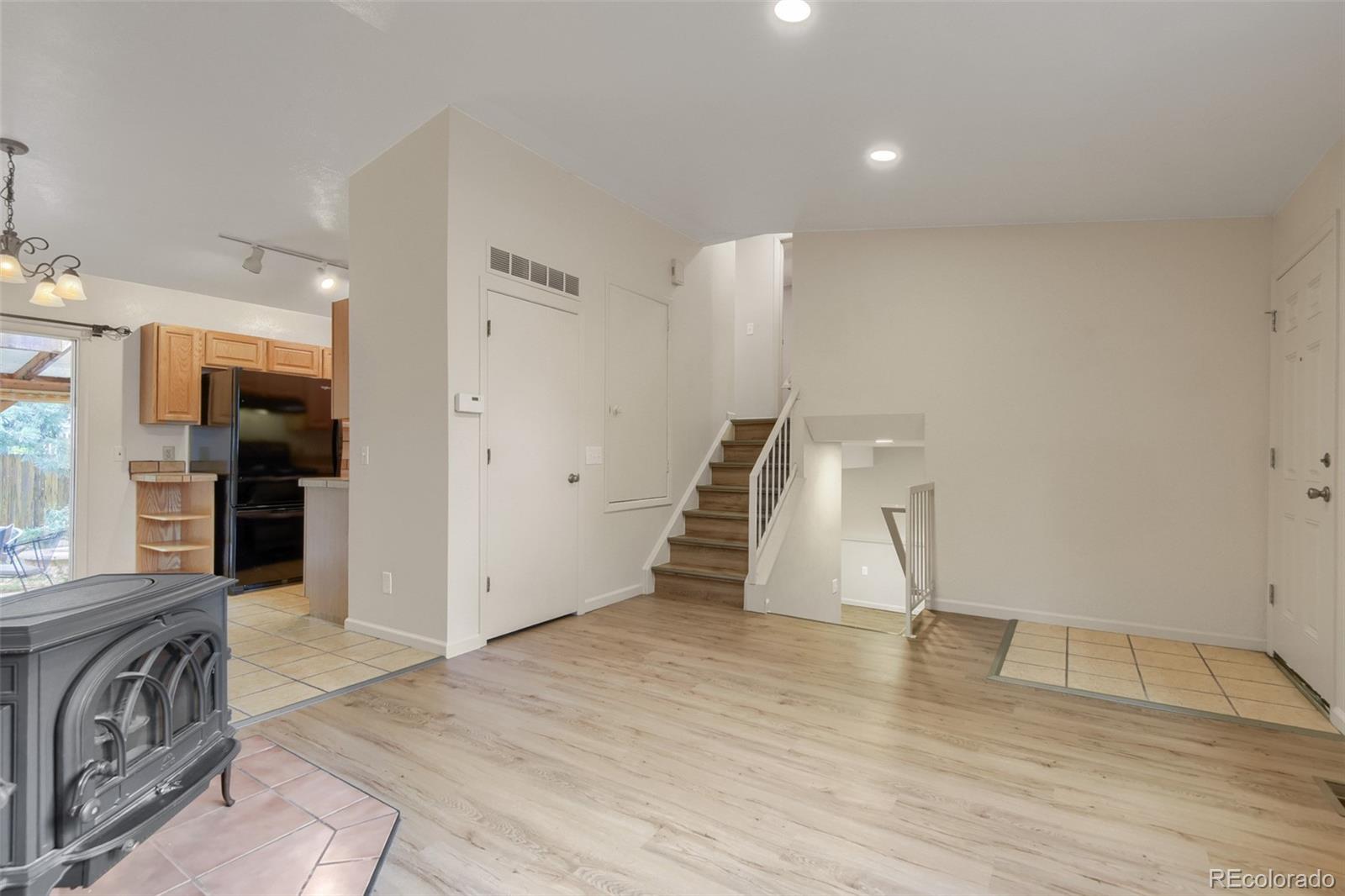 MLS Image #4 for 4851 s quintero circle,aurora, Colorado