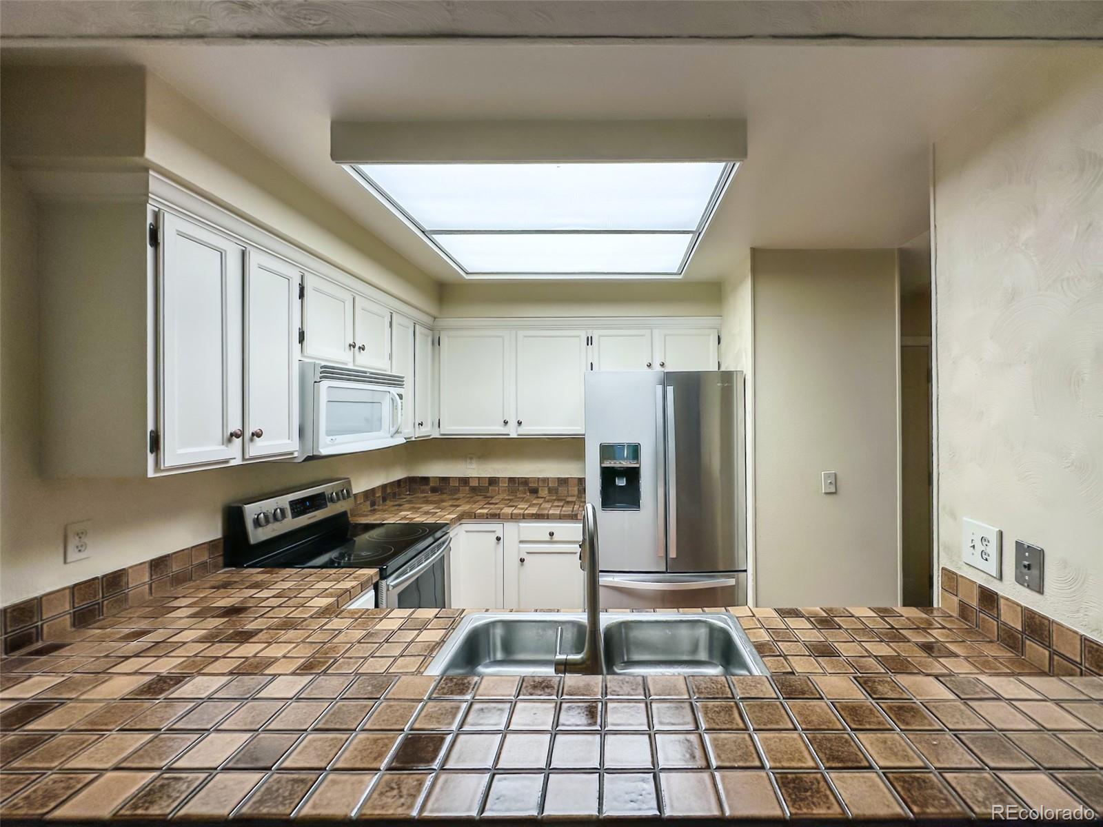 MLS Image #7 for 14189 e radcliff circle,aurora, Colorado