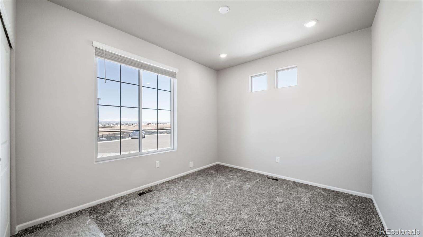 MLS Image #12 for 4982 n tempe street,aurora, Colorado