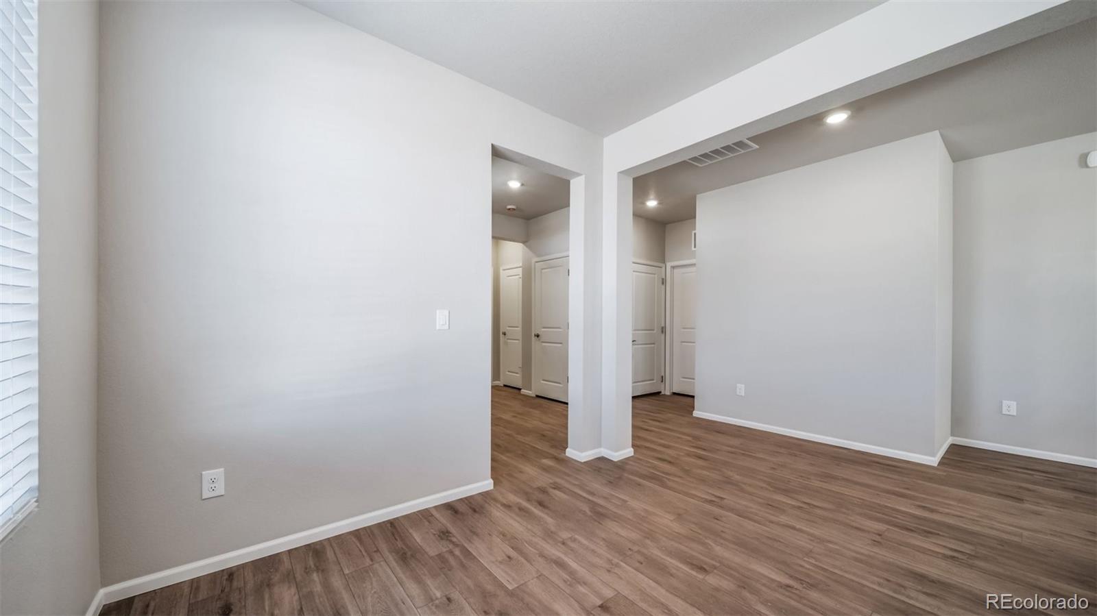MLS Image #13 for 4982 n tempe street,aurora, Colorado