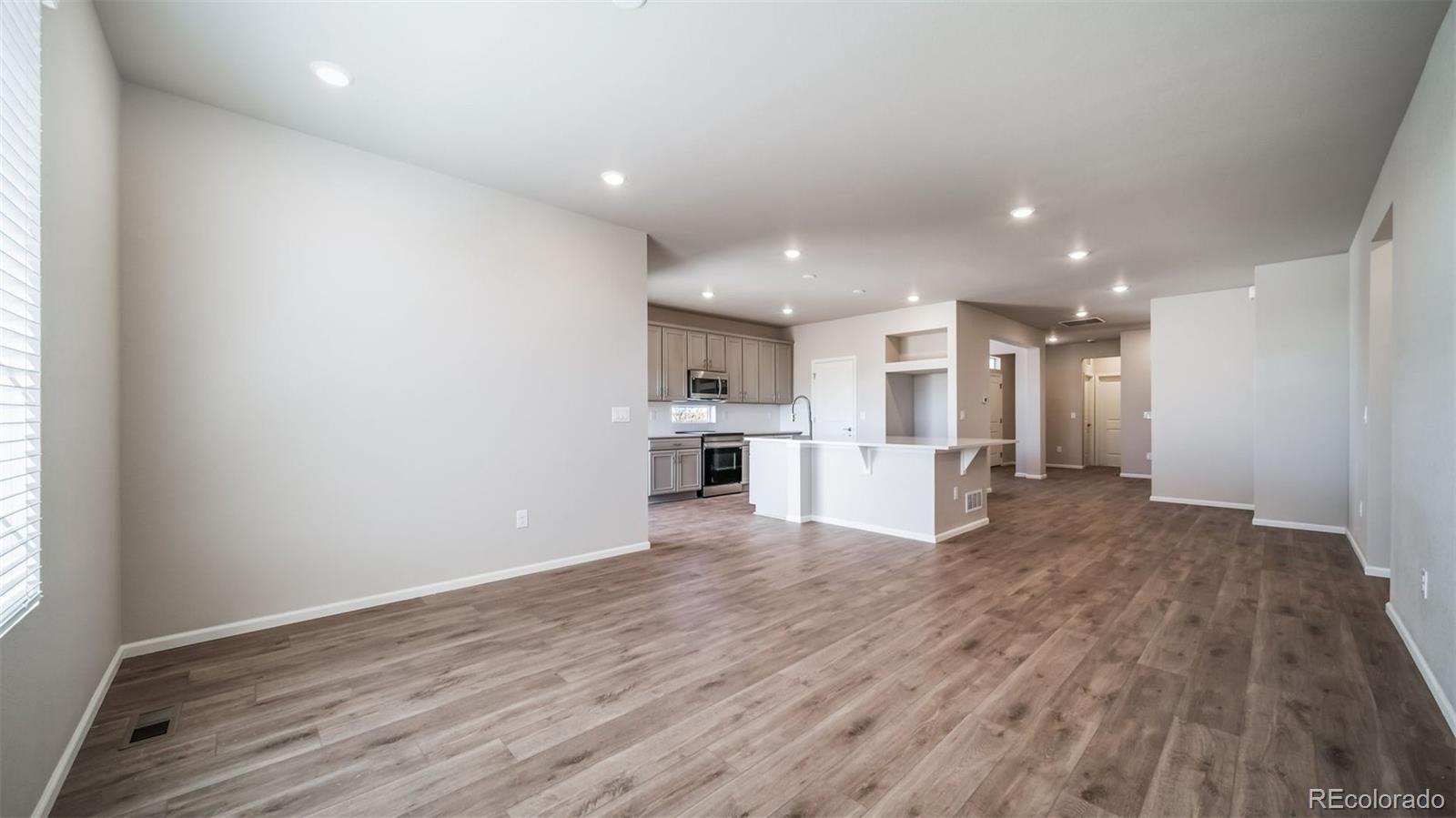MLS Image #22 for 4982 n tempe street,aurora, Colorado