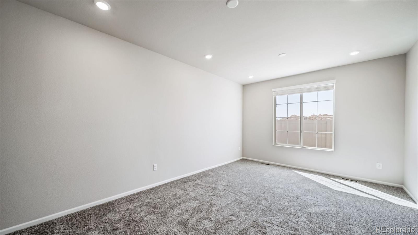 MLS Image #30 for 4982 n tempe street,aurora, Colorado