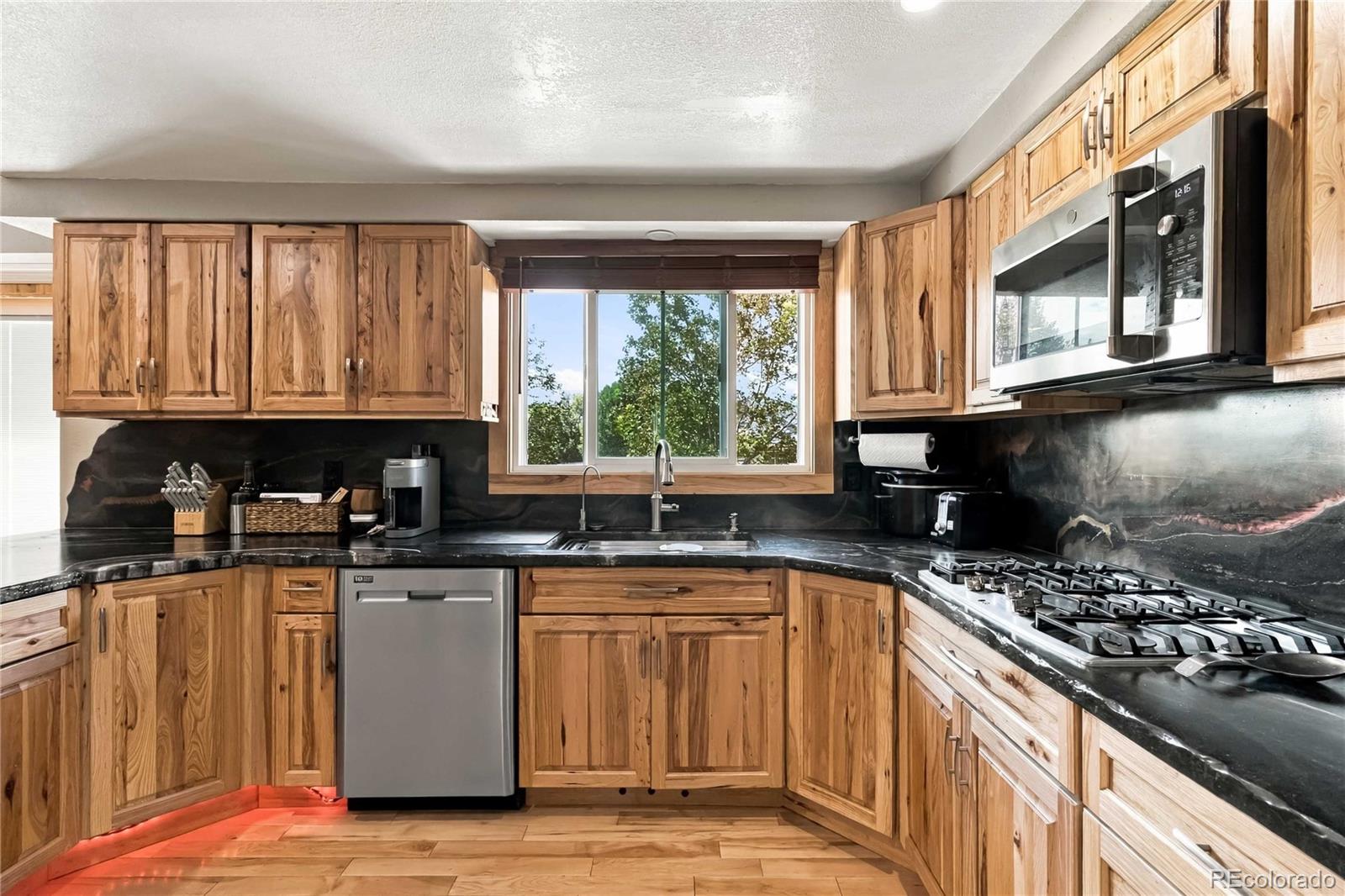 MLS Image #9 for 2322 e 101st place,thornton, Colorado