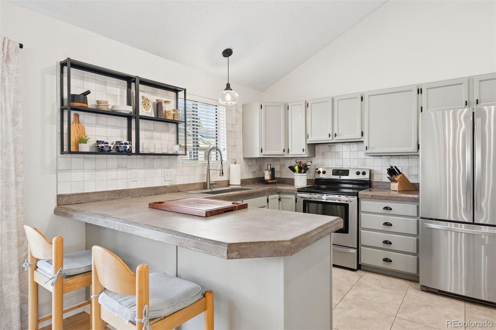 MLS Image #10 for 7107 s bryant street,littleton, Colorado