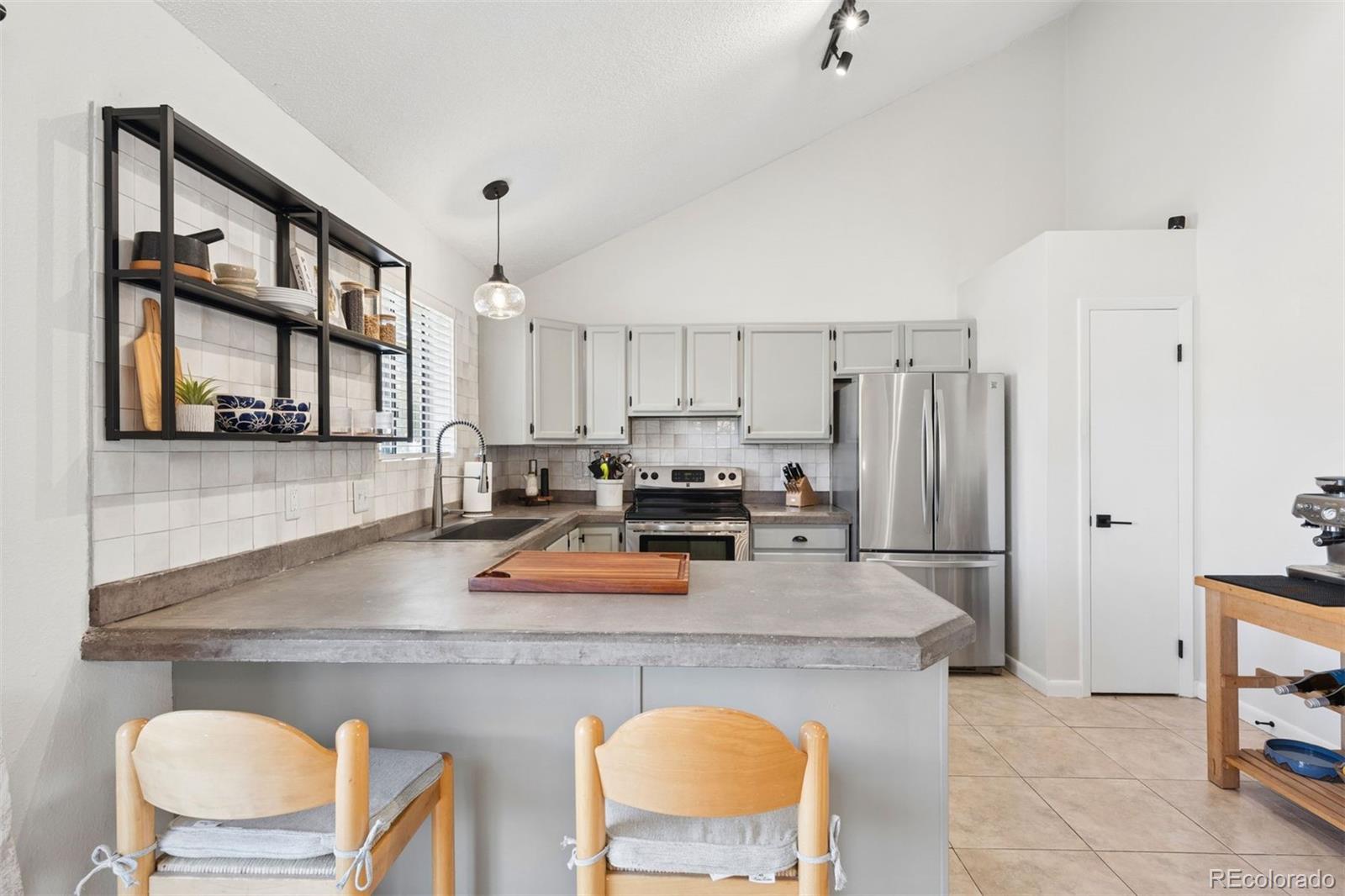 MLS Image #9 for 7107 s bryant street,littleton, Colorado