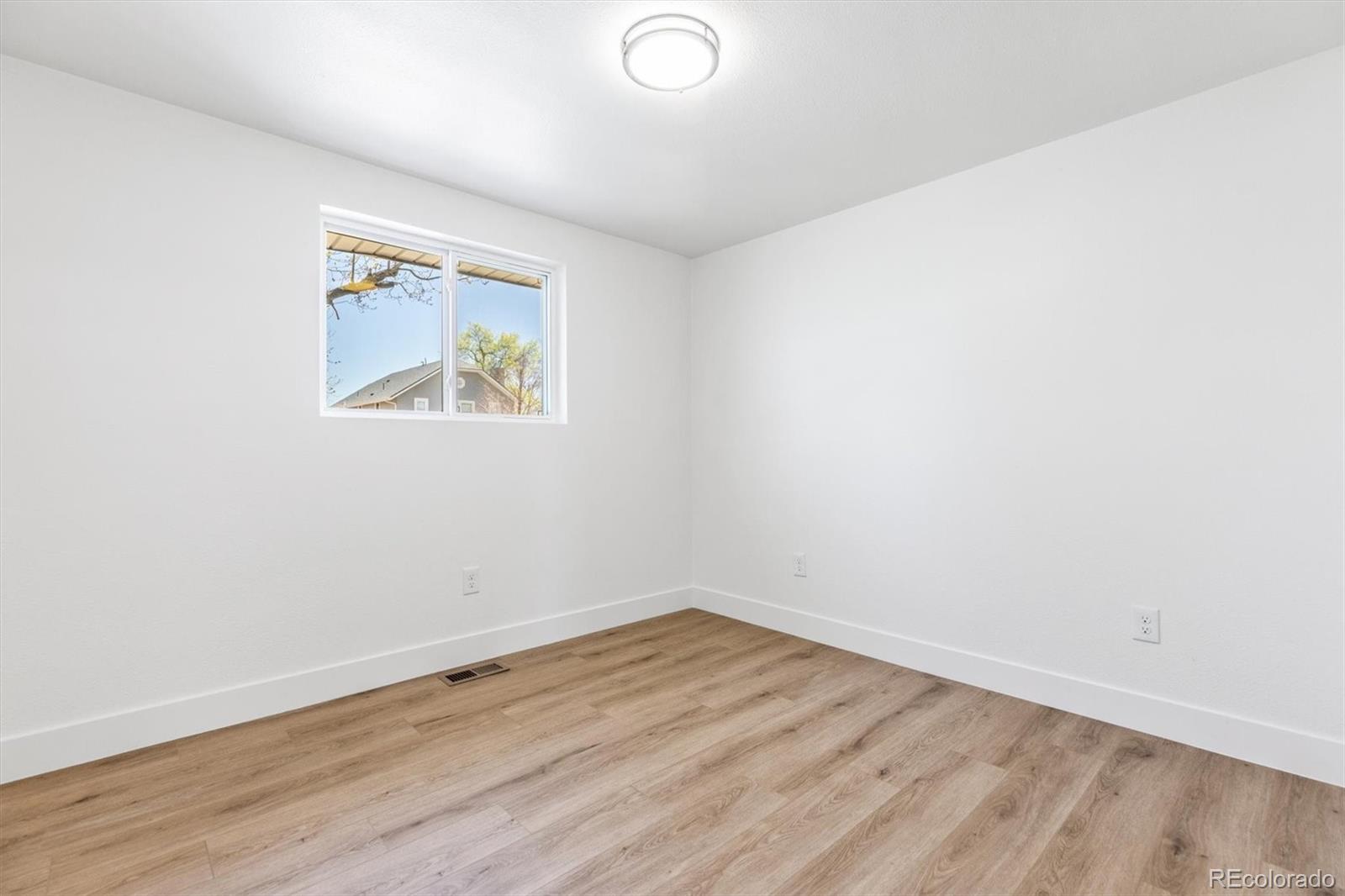 MLS Image #11 for 363 s ivy ,denver, Colorado