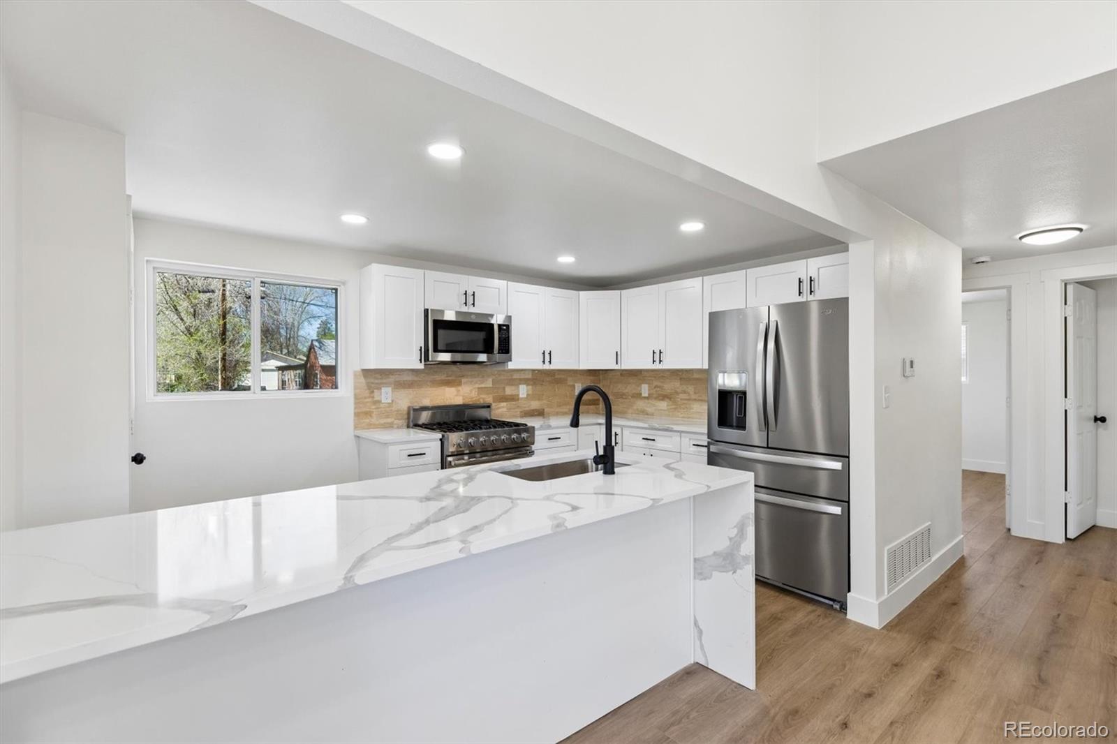 MLS Image #5 for 363 s ivy ,denver, Colorado
