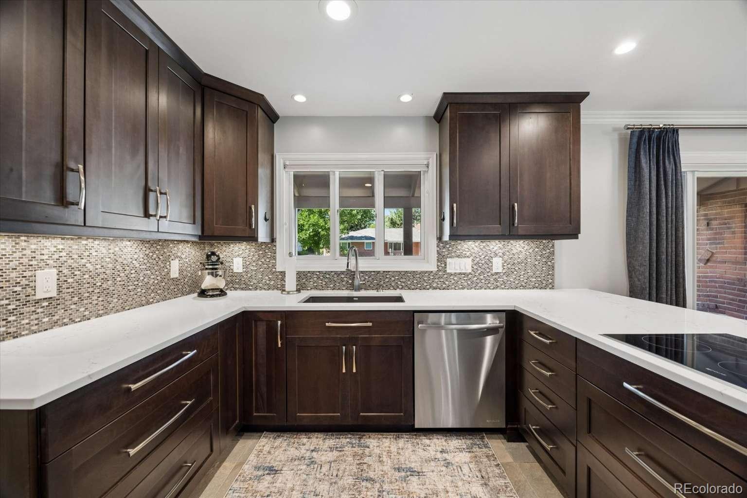 MLS Image #16 for 3196 s saint paul street,denver, Colorado