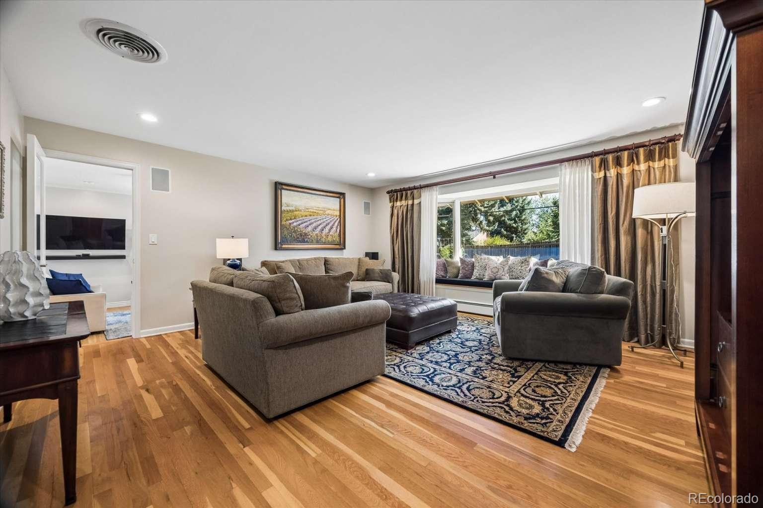 MLS Image #26 for 3196 s saint paul street,denver, Colorado