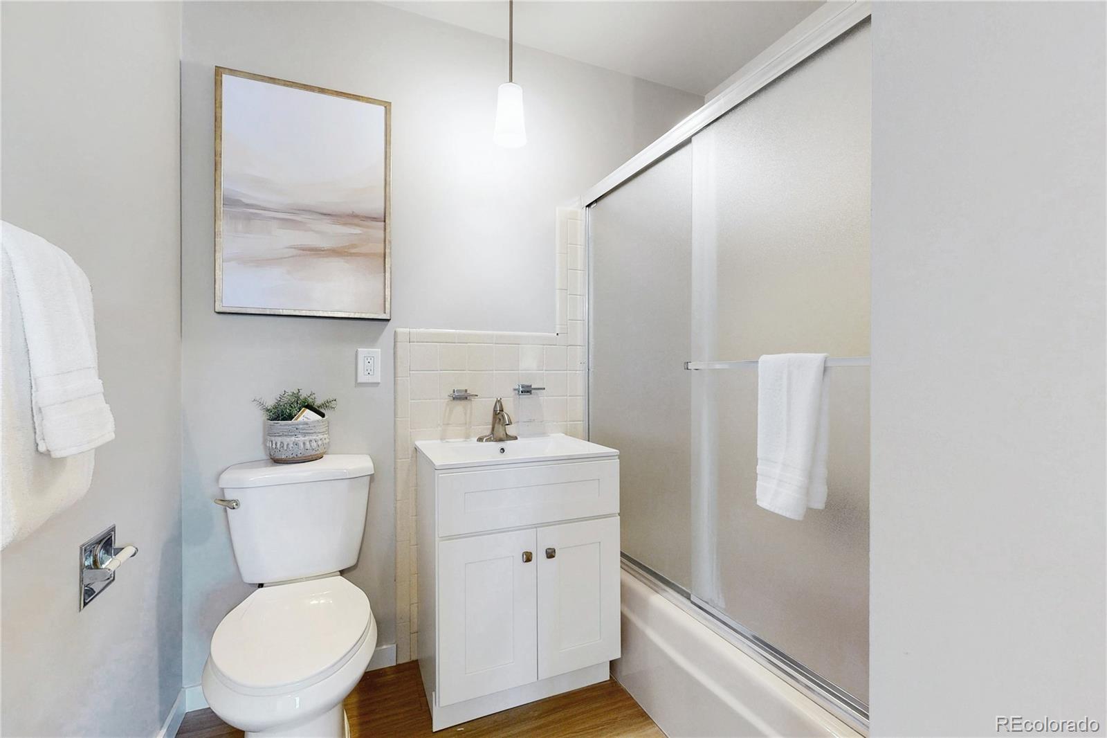 MLS Image #13 for 6632 e dickenson place,denver, Colorado