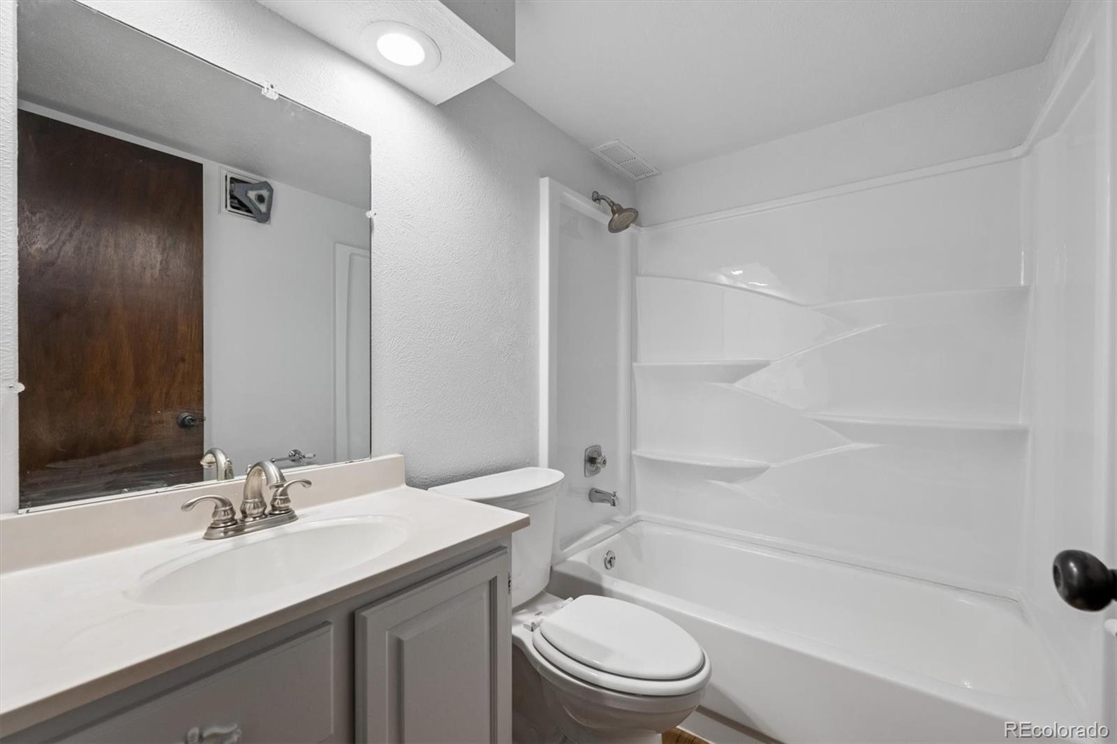 MLS Image #17 for 13916 e alabama place,aurora, Colorado