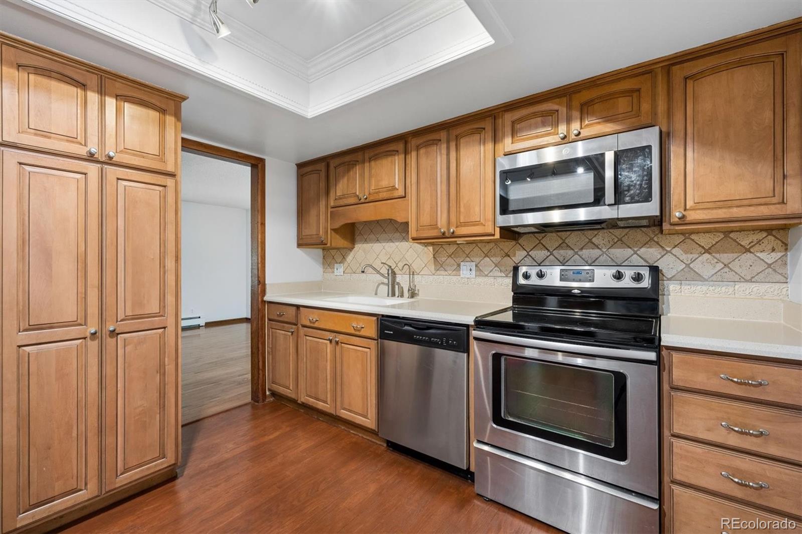 MLS Image #8 for 13916 e alabama place,aurora, Colorado