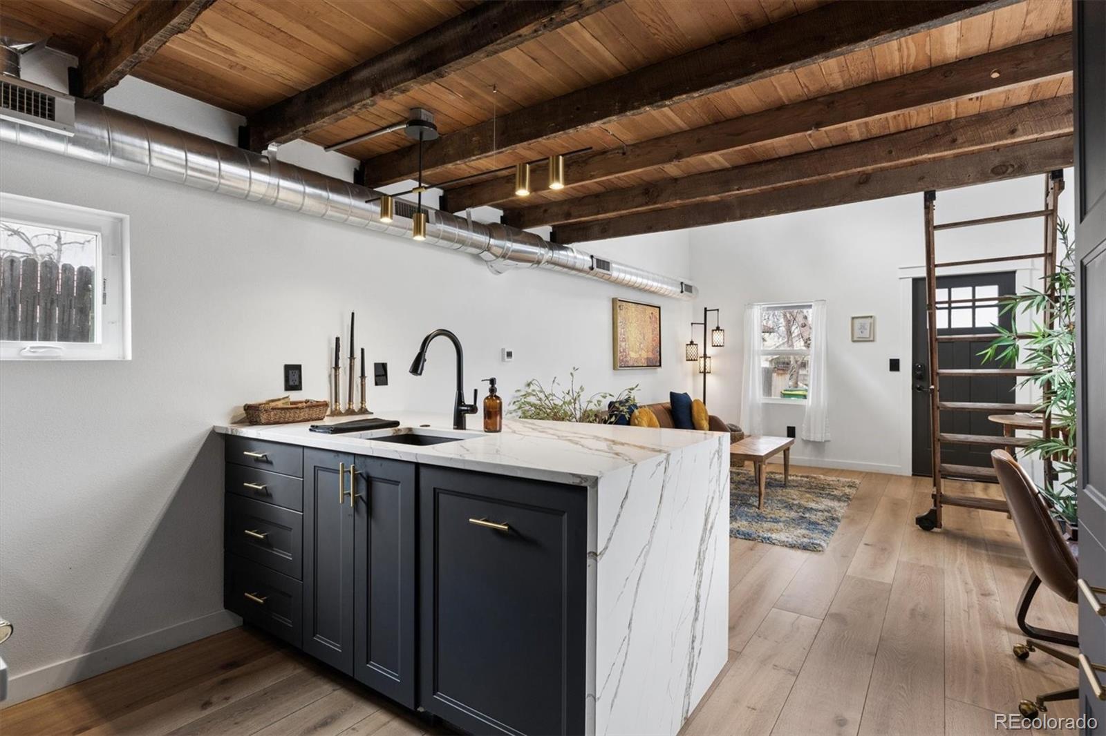 MLS Image #7 for 2854 s lincoln street,englewood, Colorado