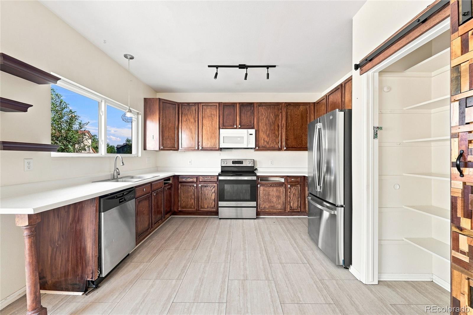 MLS Image #10 for 739  prairie star circle,colorado springs, Colorado