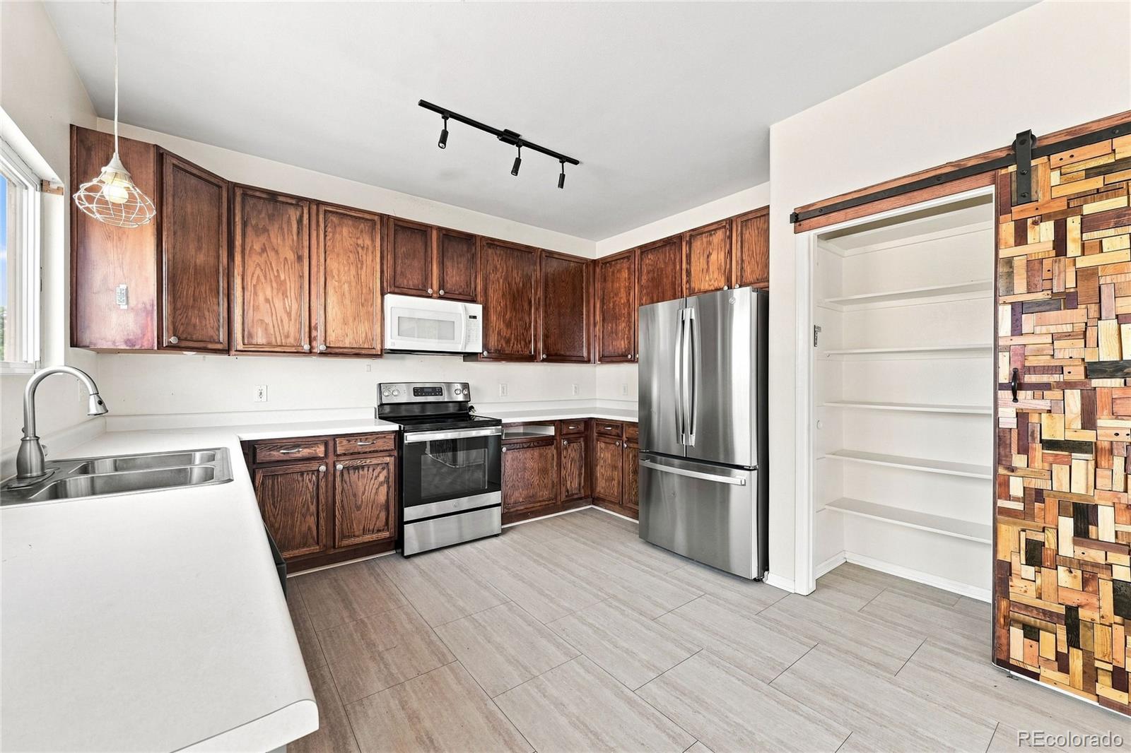 MLS Image #11 for 739  prairie star circle,colorado springs, Colorado