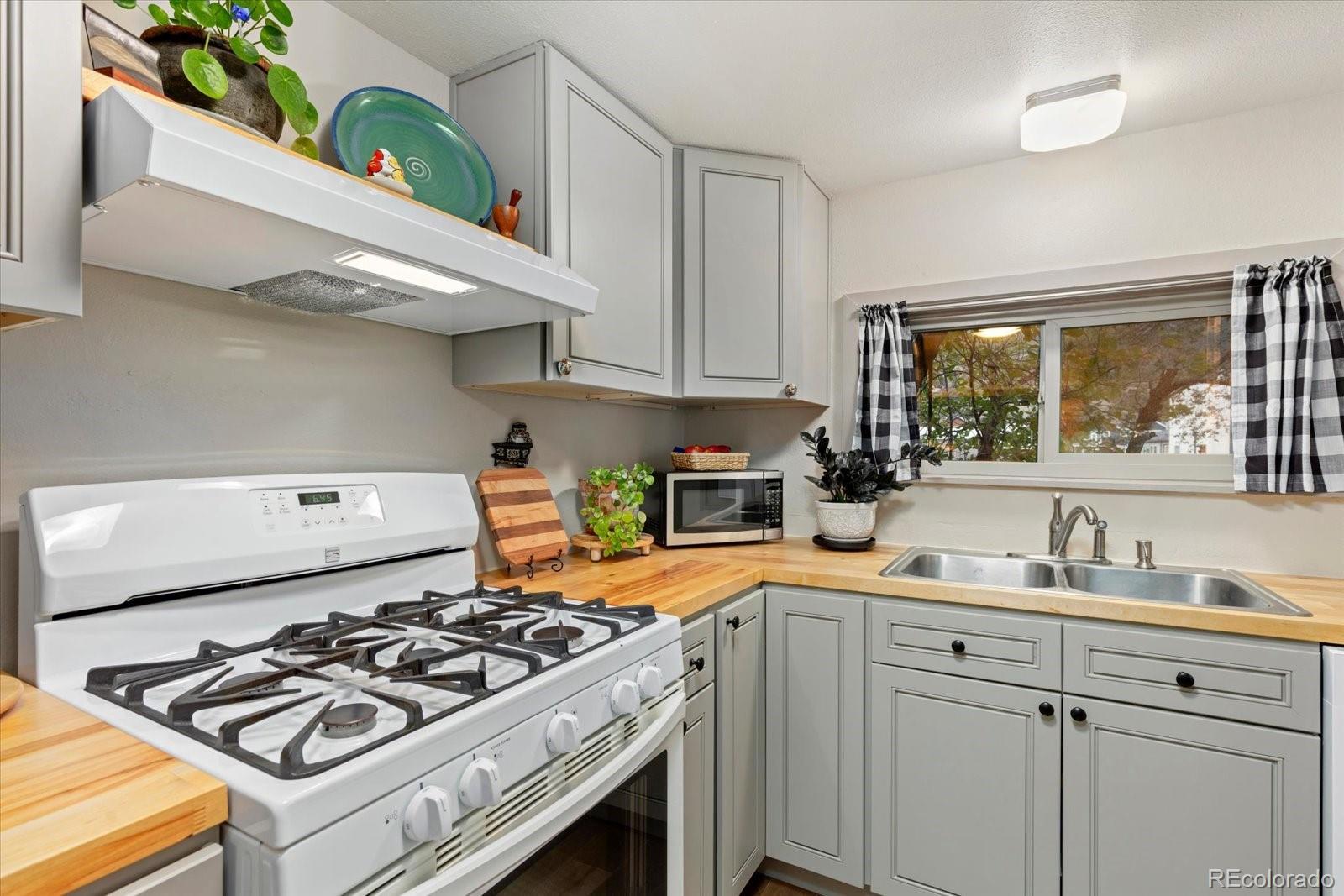 MLS Image #12 for 745  scott street,salida, Colorado