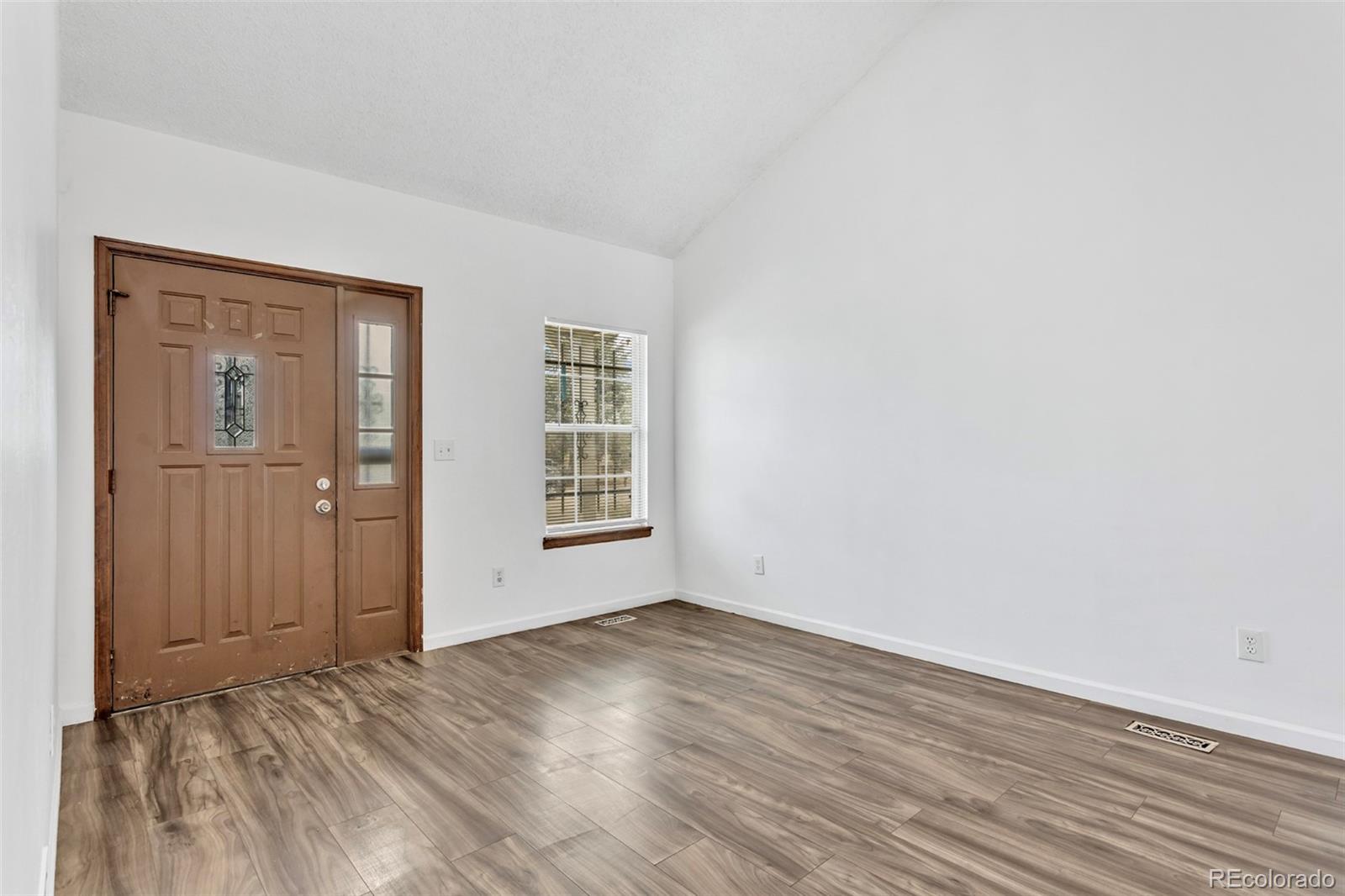MLS Image #3 for 15084 e andrews drive,denver, Colorado