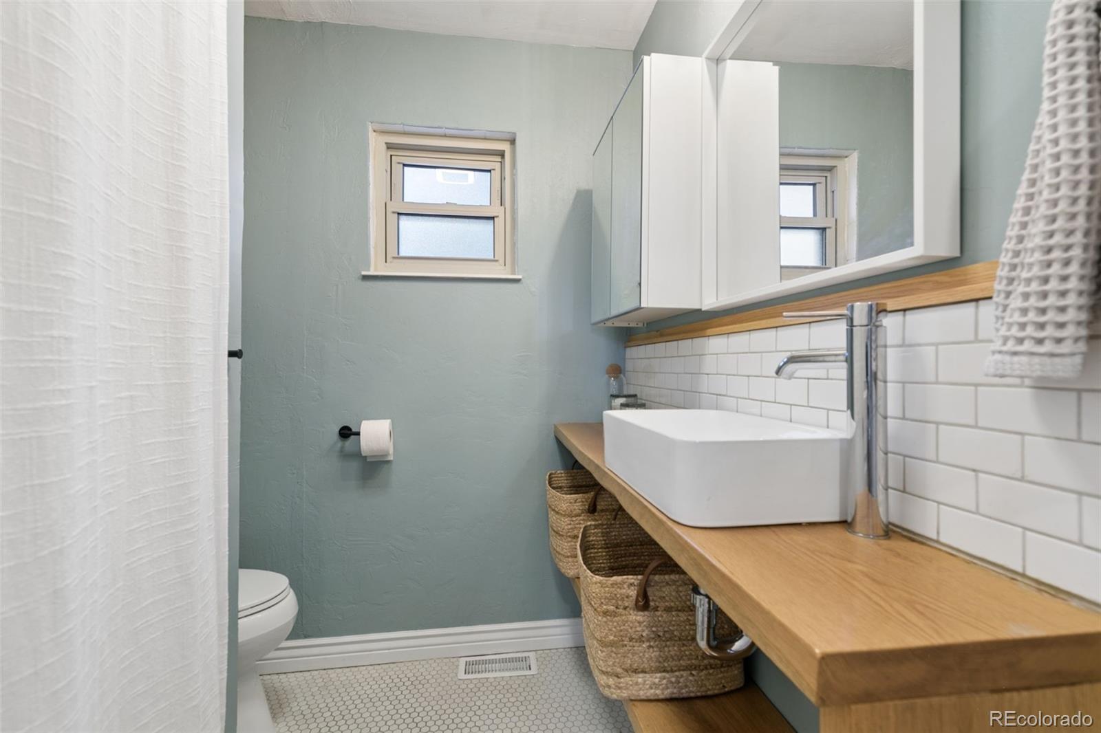 MLS Image #18 for 2221 e uintah street,colorado springs, Colorado
