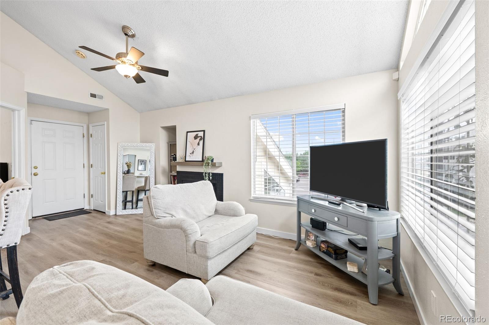 MLS Image #6 for 13792 e lehigh avenue b,aurora, Colorado
