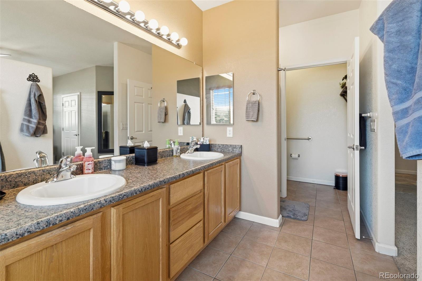 MLS Image #16 for 24082 e 2nd drive,aurora, Colorado