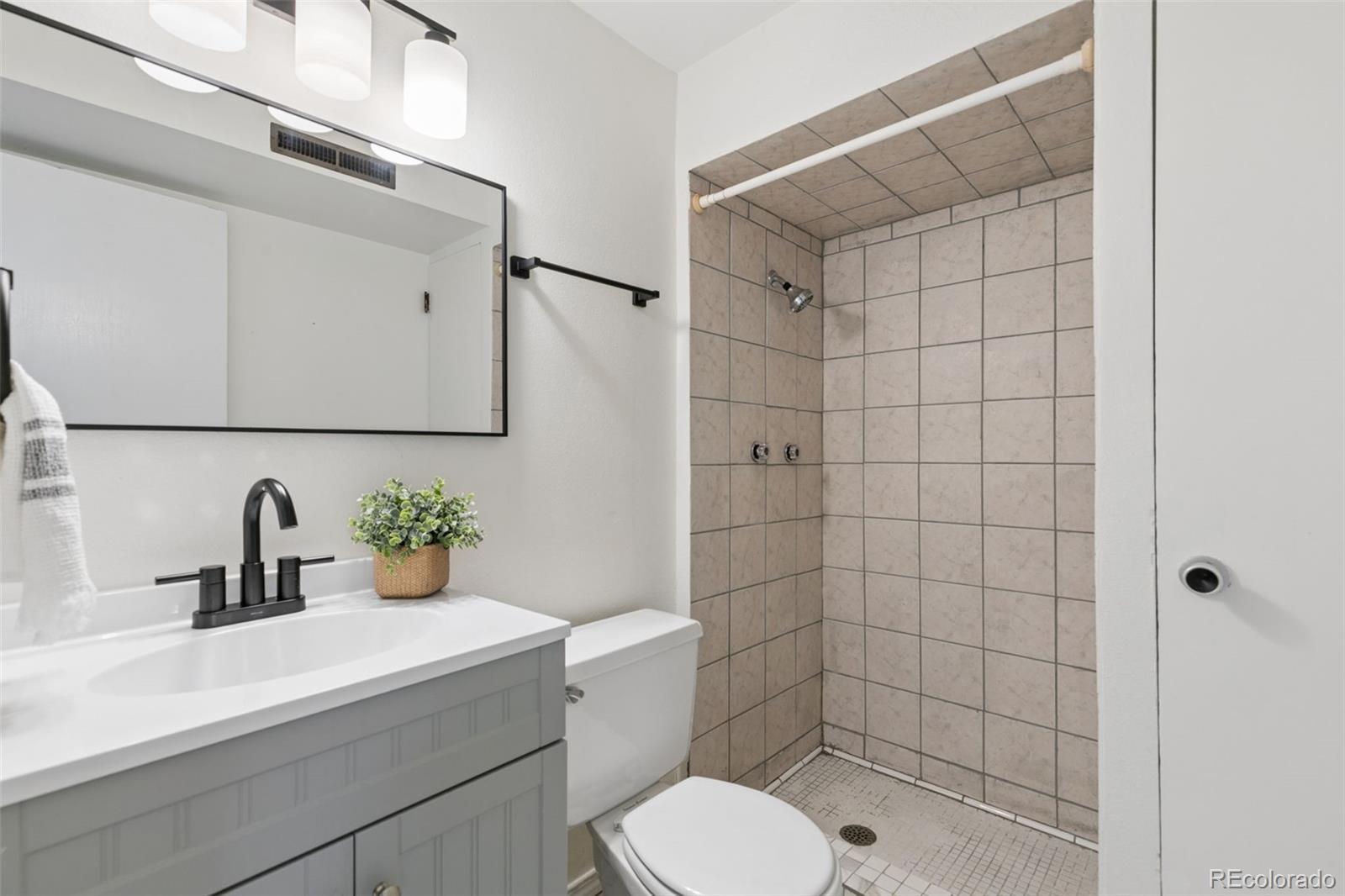 MLS Image #24 for 1501  newcastle street,colorado springs, Colorado