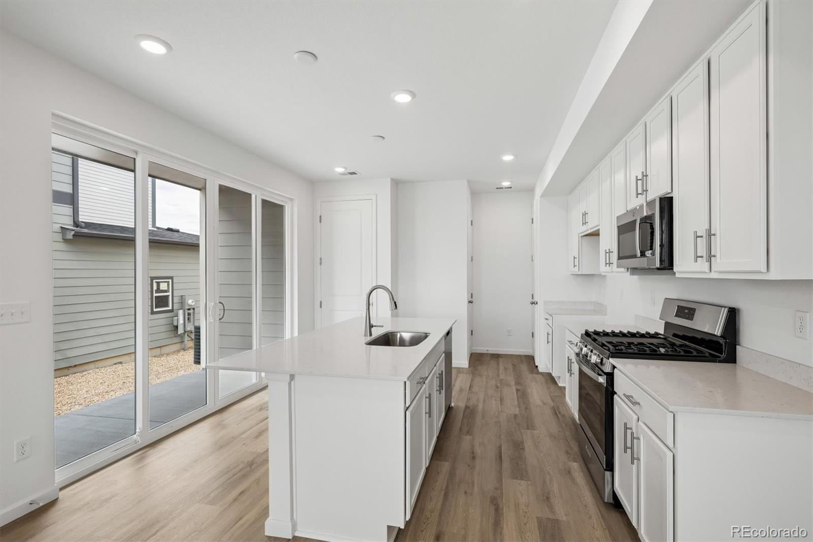MLS Image #6 for 21411 e 67th avenue,aurora, Colorado