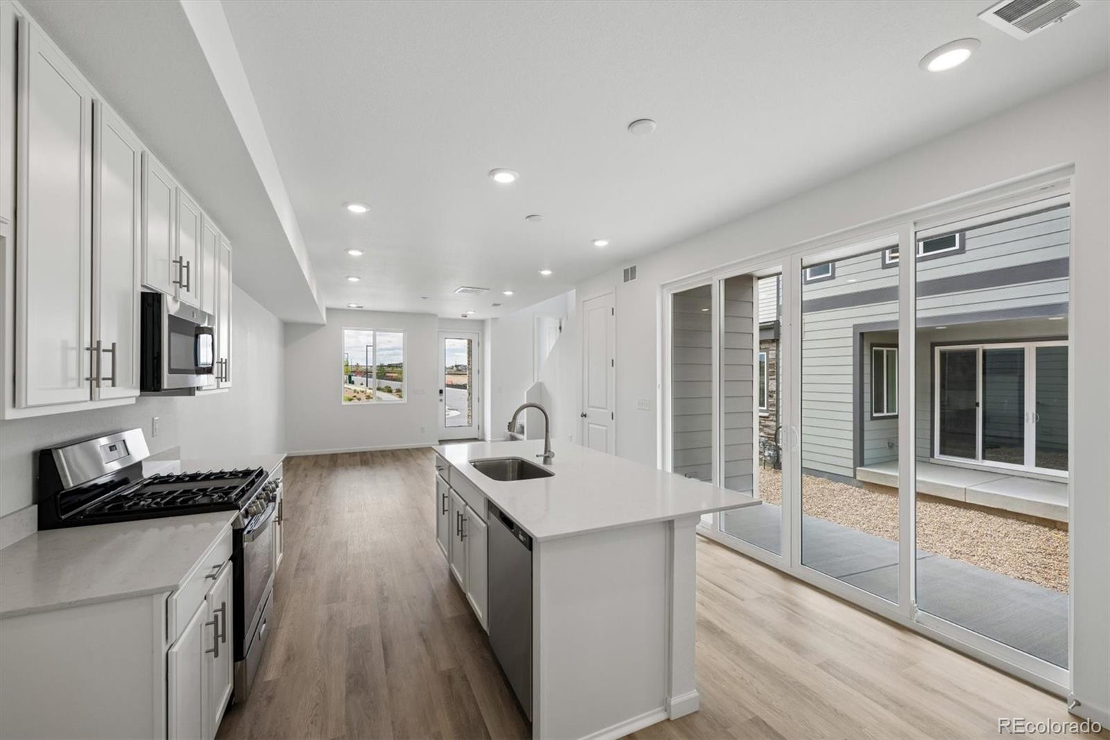 MLS Image #8 for 21411 e 67th avenue,aurora, Colorado