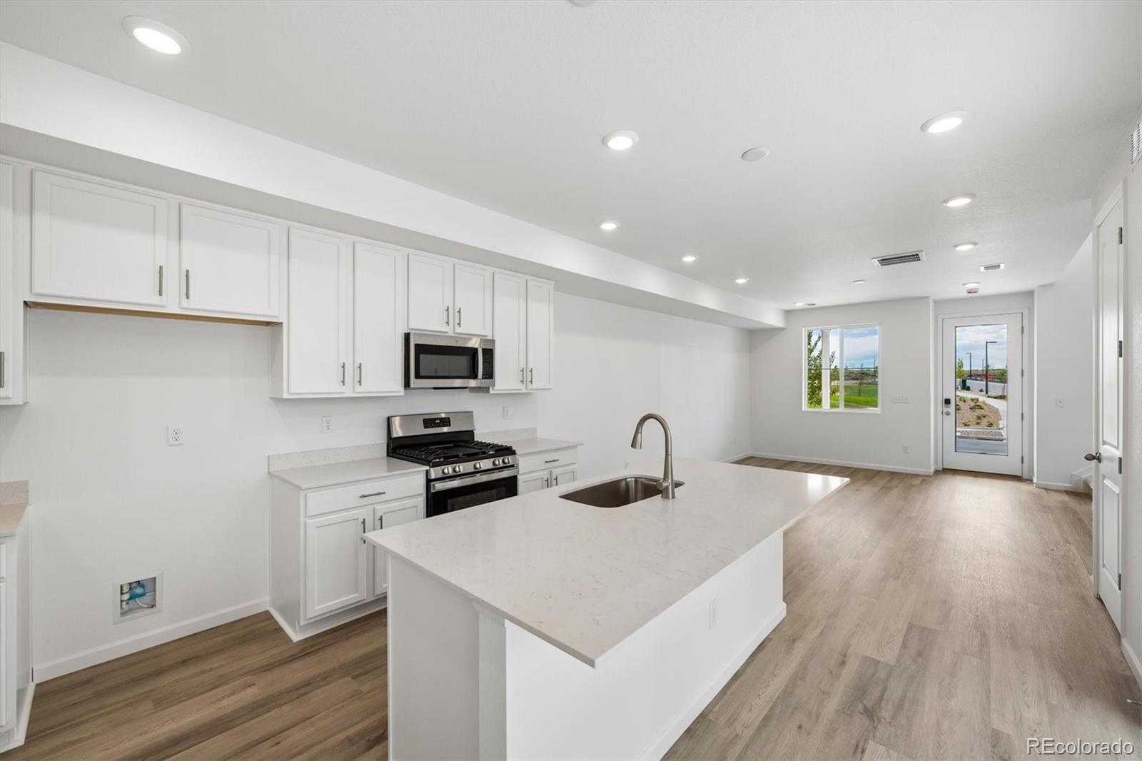 MLS Image #9 for 21411 e 67th avenue,aurora, Colorado