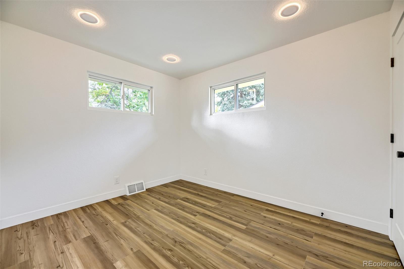 MLS Image #18 for 2631 s lowell boulevard,denver, Colorado