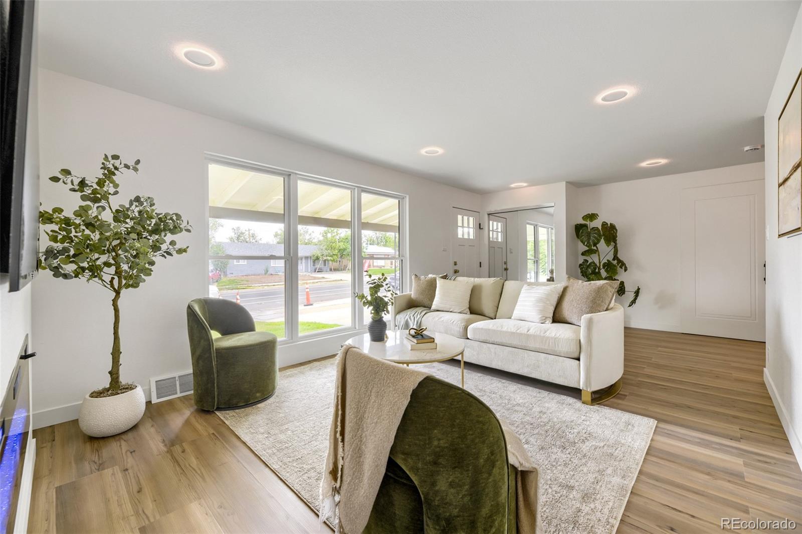 MLS Image #5 for 2631 s lowell boulevard,denver, Colorado