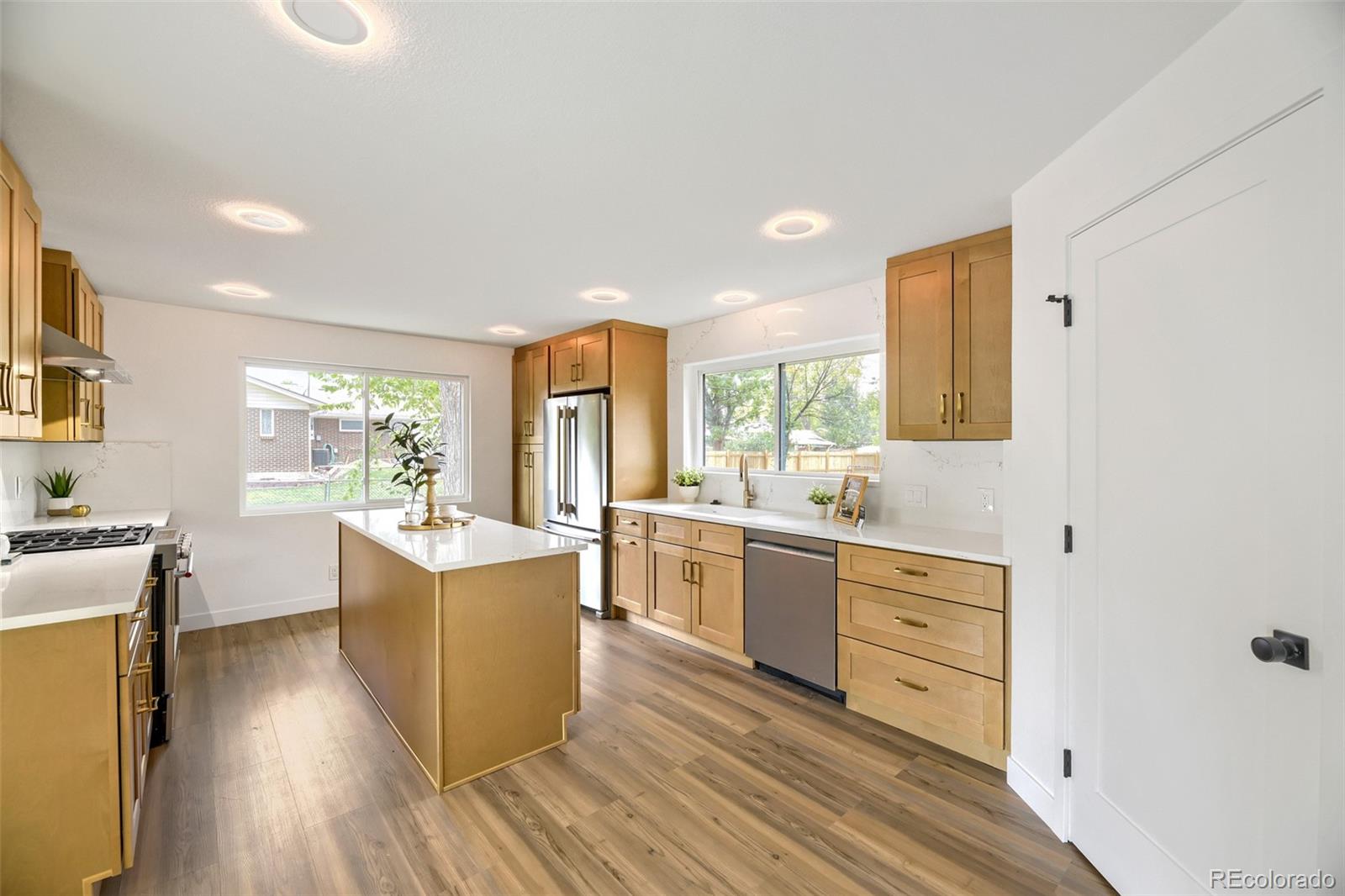 MLS Image #9 for 2631 s lowell boulevard,denver, Colorado