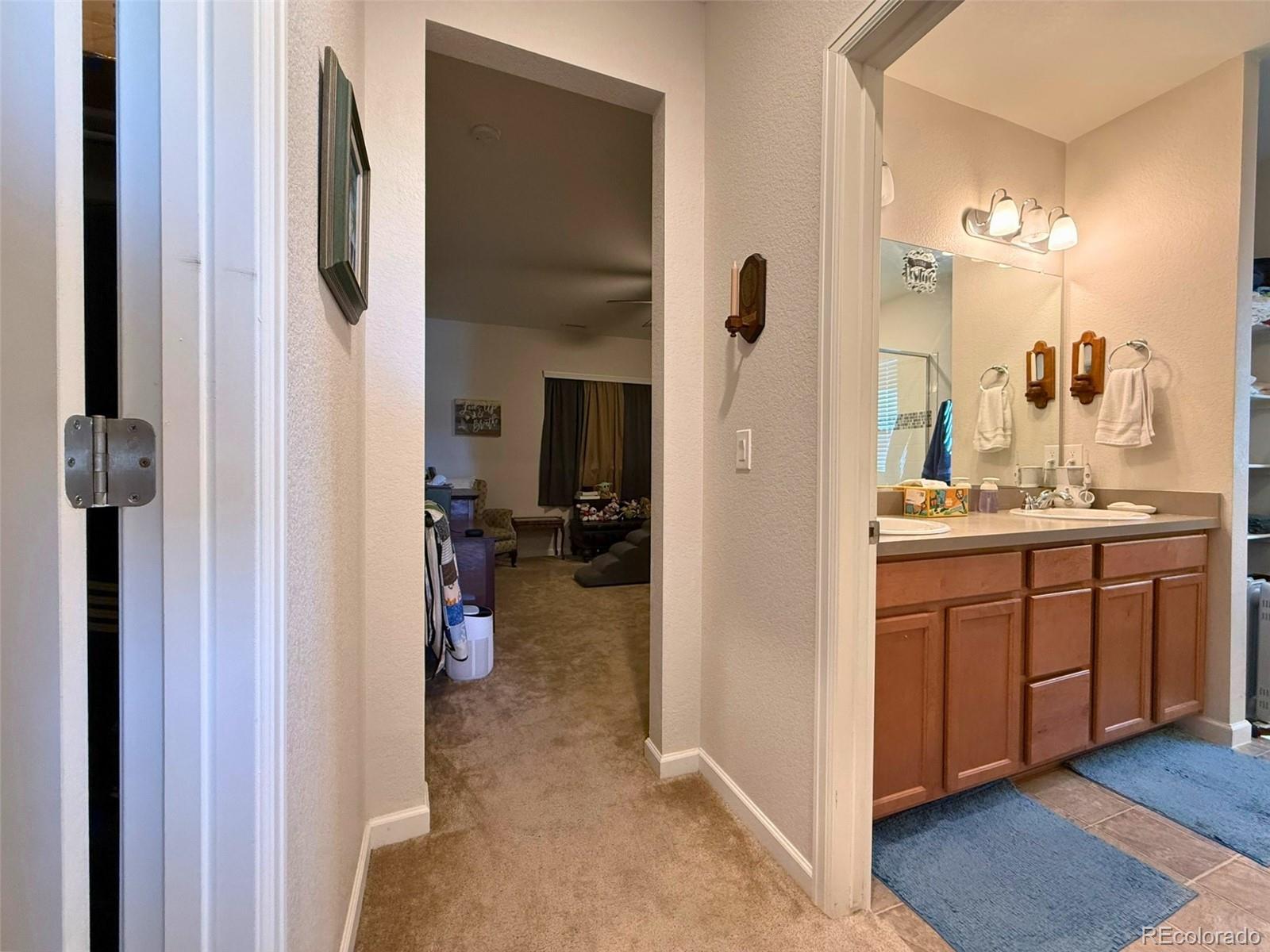 MLS Image #27 for 26054 e 1st place,aurora, Colorado
