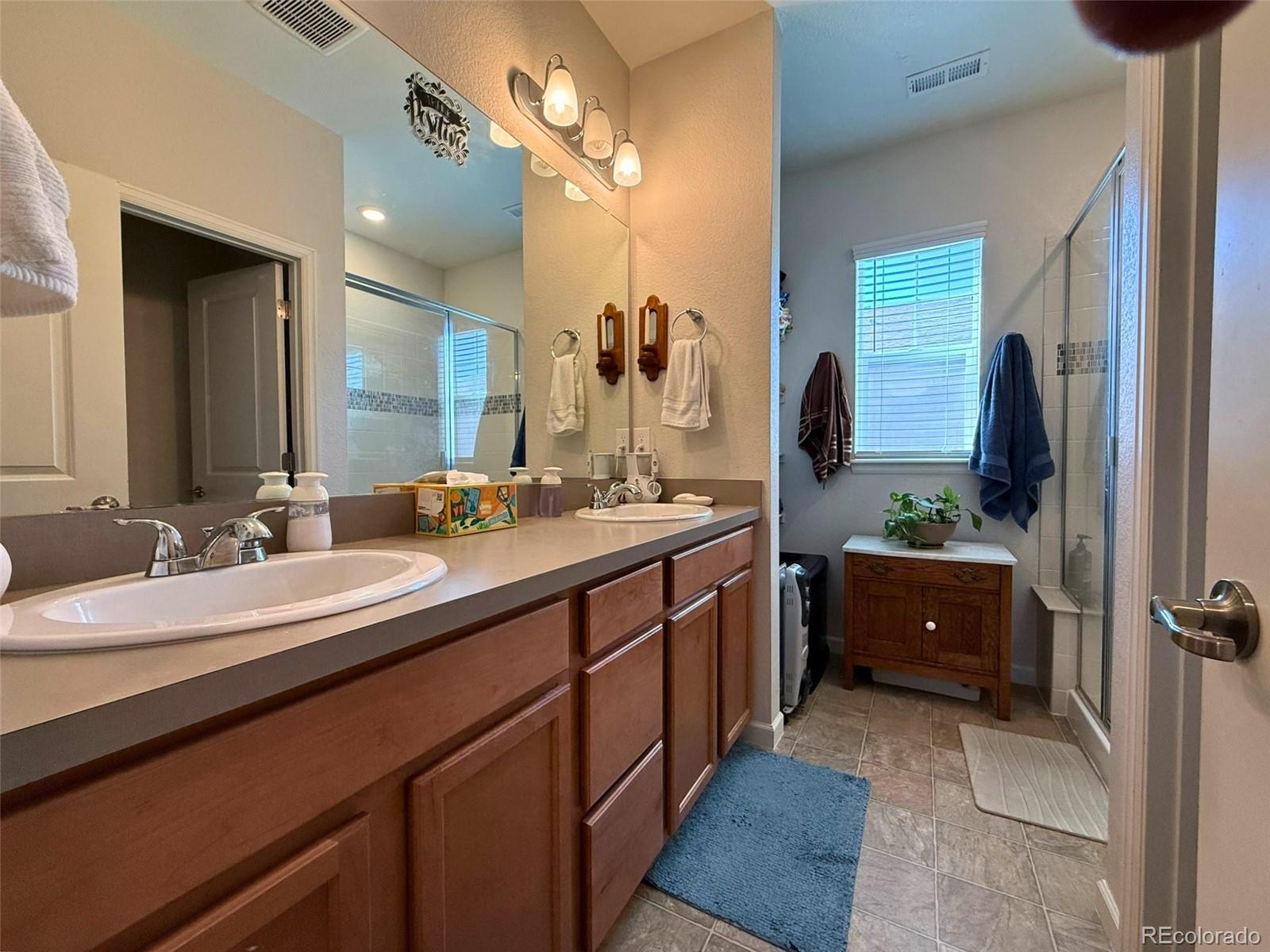 MLS Image #28 for 26054 e 1st place,aurora, Colorado