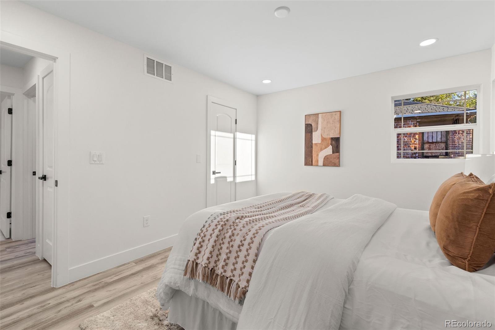 MLS Image #13 for 2851  birch street,denver, Colorado