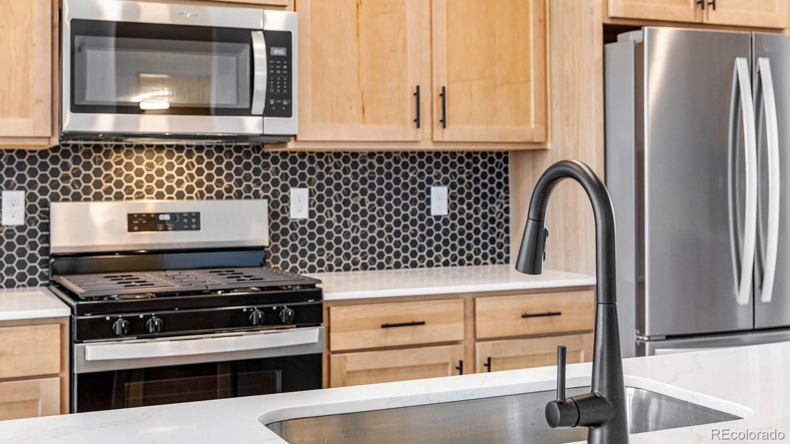MLS Image #12 for 697 n ukraine street,aurora, Colorado