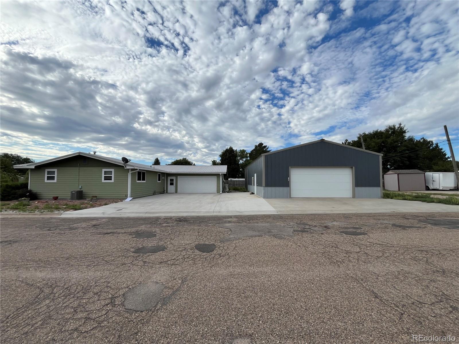 MLS Image #3 for 215 s 16th street,burlington, Colorado