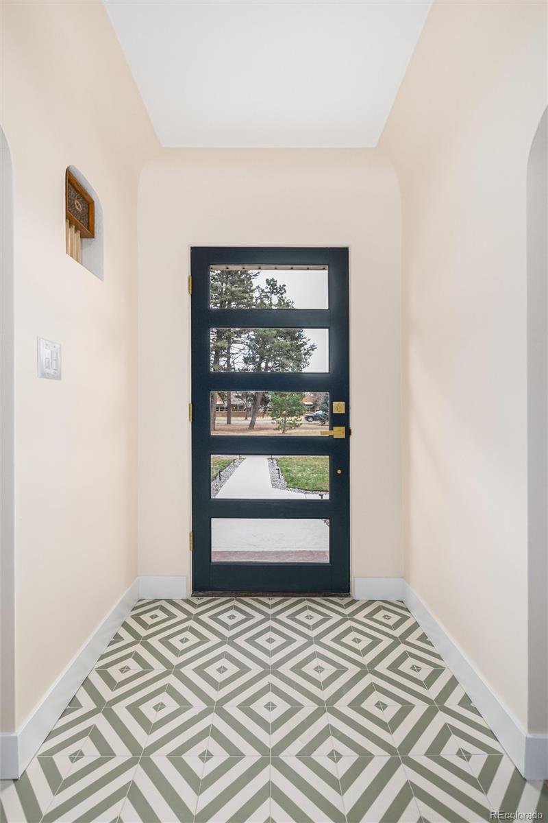 MLS Image #11 for 2015  monaco parkway,denver, Colorado