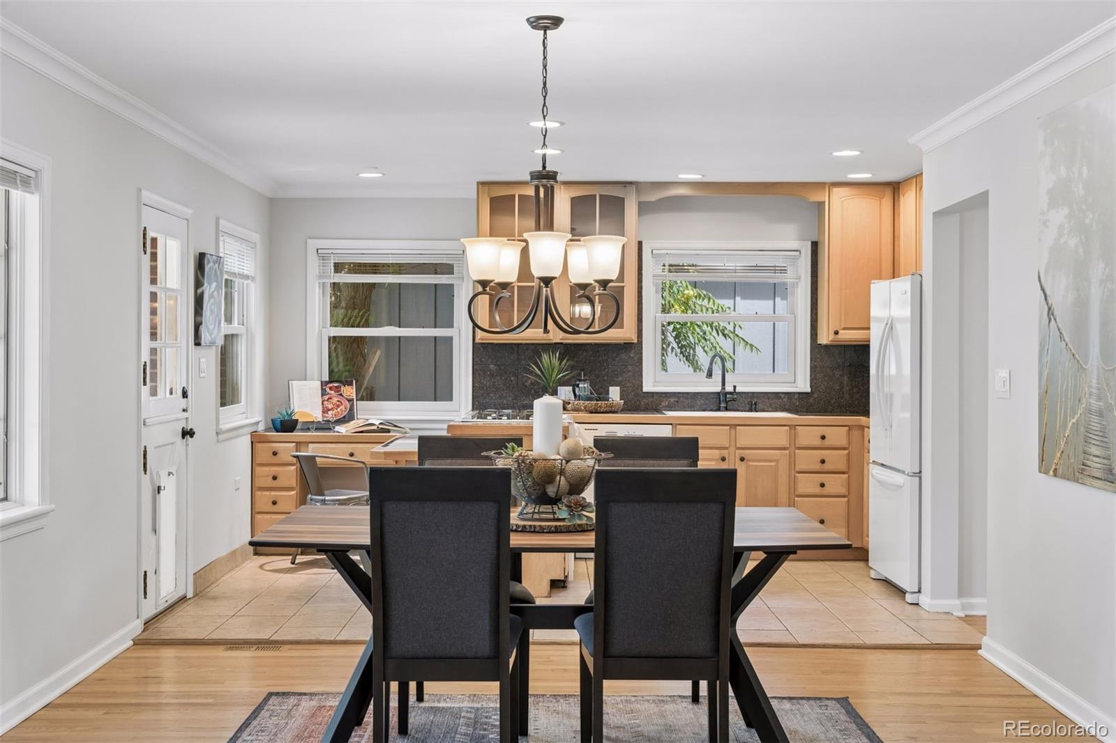 MLS Image #11 for 3445 s bellaire street,denver, Colorado