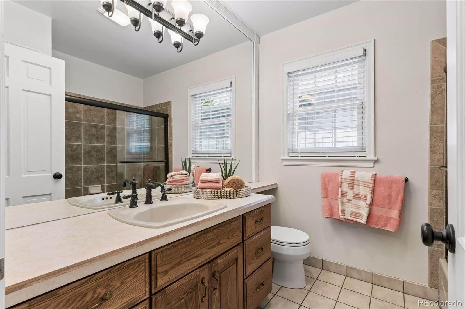 MLS Image #18 for 3445 s bellaire street,denver, Colorado