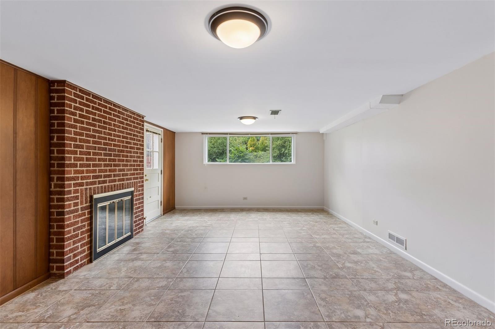 MLS Image #22 for 3445 s bellaire street,denver, Colorado