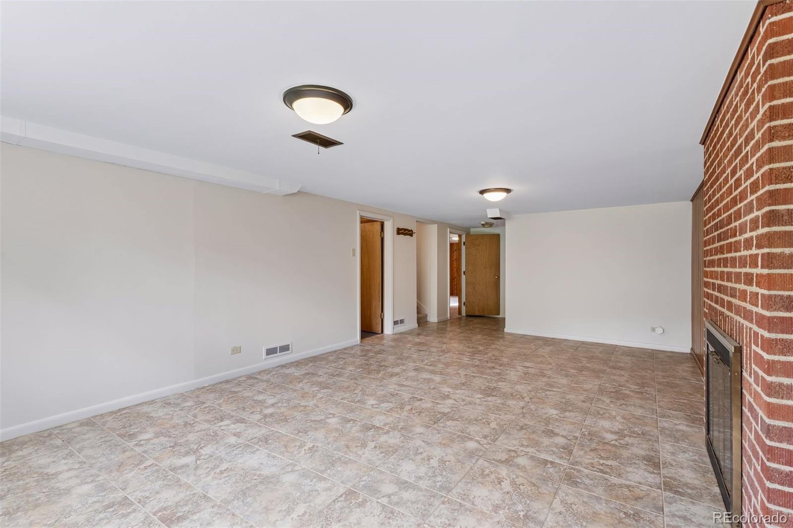 MLS Image #23 for 3445 s bellaire street,denver, Colorado