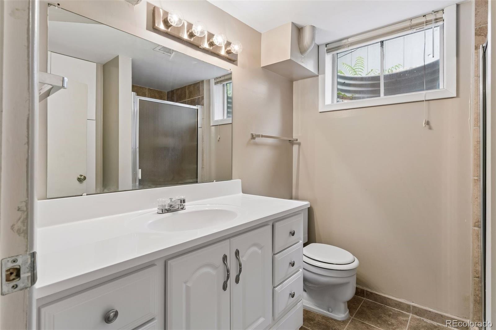 MLS Image #25 for 3445 s bellaire street,denver, Colorado
