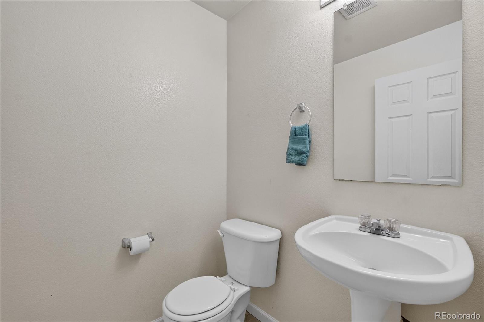 MLS Image #7 for 2240  ance street,strasburg, Colorado