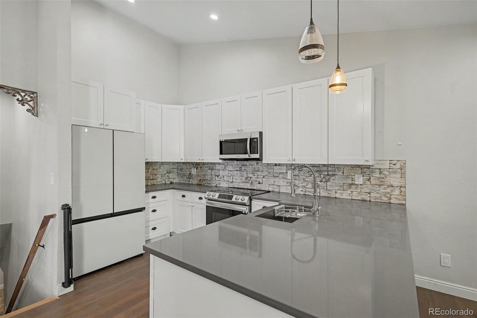 MLS Image #5 for 19732 e bates drive,aurora, Colorado